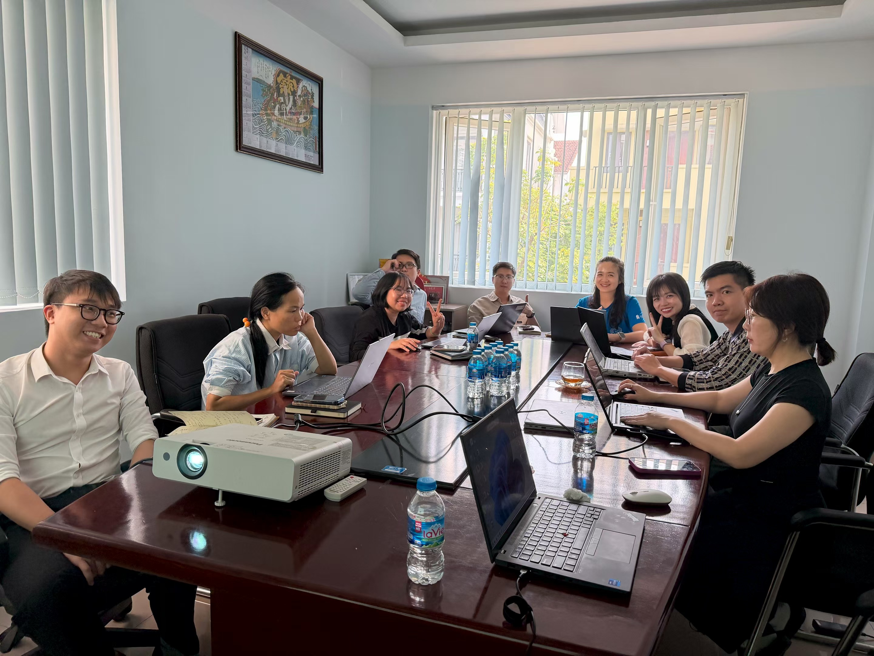 期期好彩三期必开董事长思俊峰赴越南回访客户